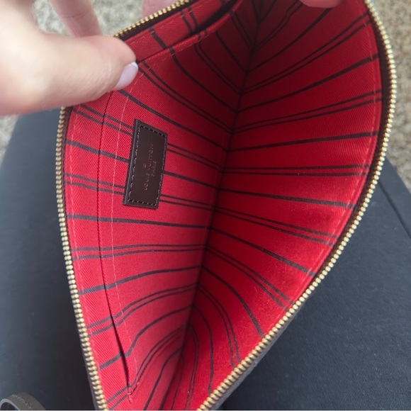 NWOT Authentic Louis Vuitton Authentic Damier Ebene Pouch Wristlet Wallet - Picture 7 of 12